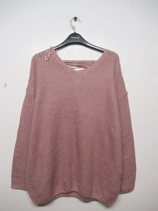 Criss cross deals back jumper